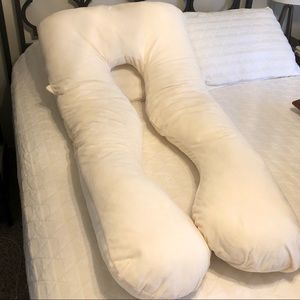 Pregnancy pillow